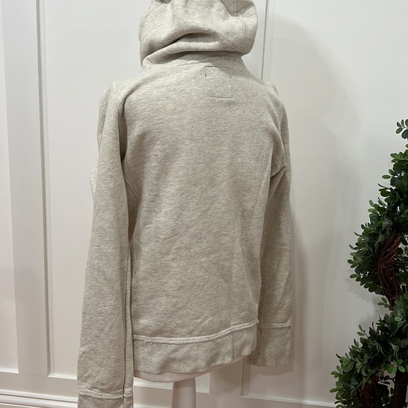 American Eagle hooded sweatshirt - Picture 5 of 6